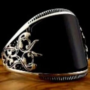 Vintage-Inspired Carved Silver-Plated Ring w/ Boho Flair - Hypoallergenic Size 7